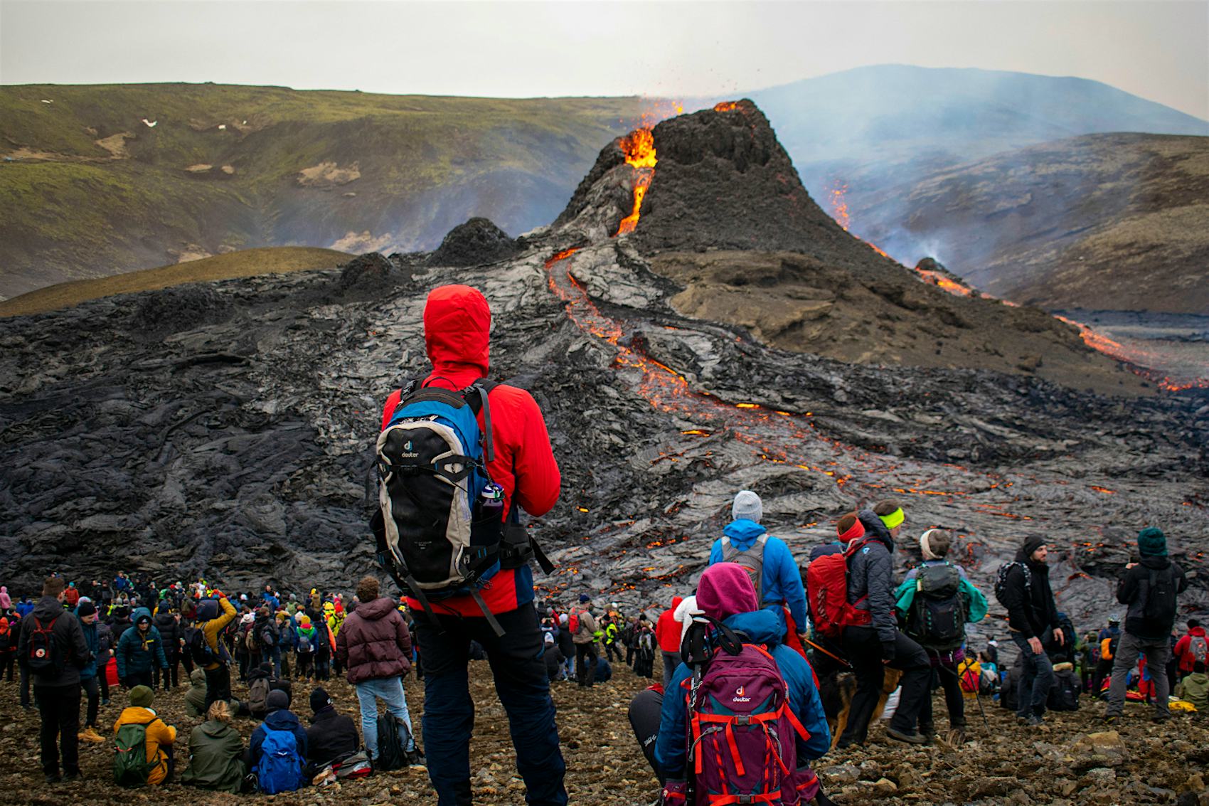 how to visit active volcano iceland
